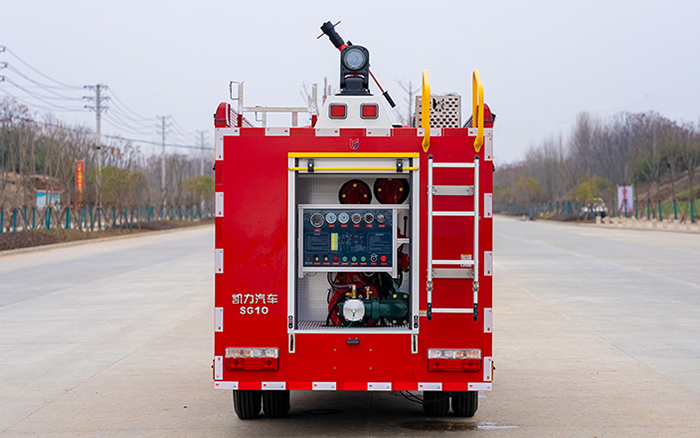 东风途逸双排水罐消防车