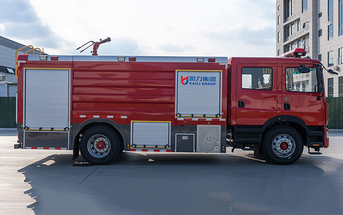 东风D9外露水罐消防车