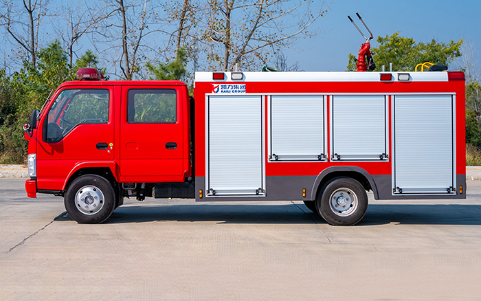 五十铃600P泡沫消防车