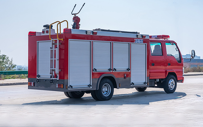 五十铃600P泡沫消防车