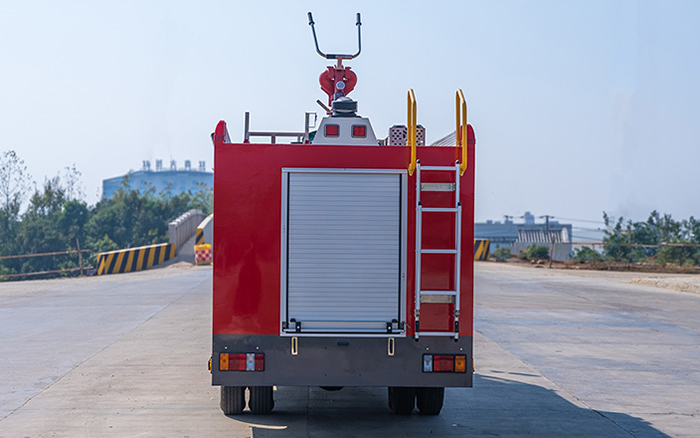 五十铃700P泡沫消防车