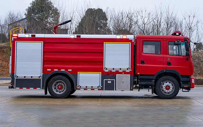 东风D9泡沫消防车