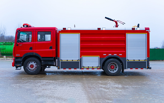 东风D9泡沫消防车