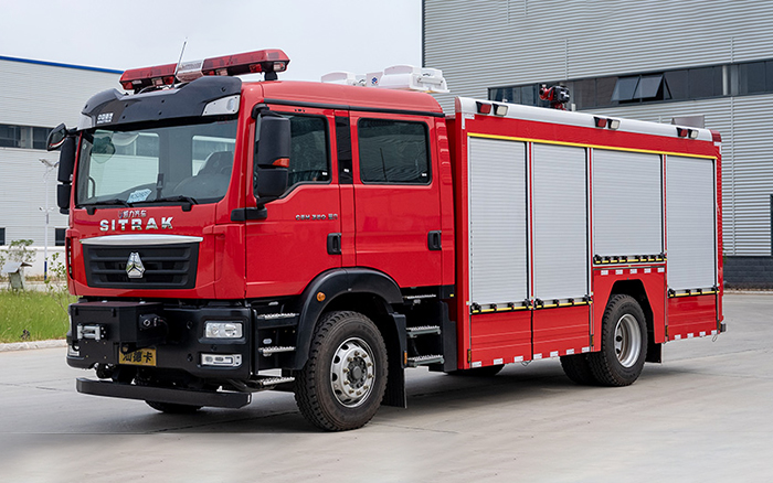 汕德卡单桥城市主战消防车