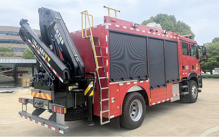 汕德卡单桥抢险救援消防车