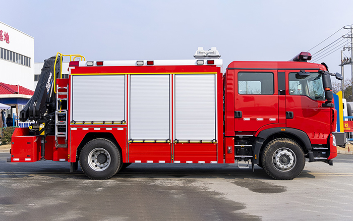豪沃单桥抢险救援消防车