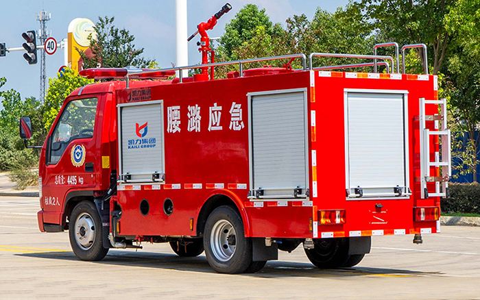 小卡之星2消防洒水车