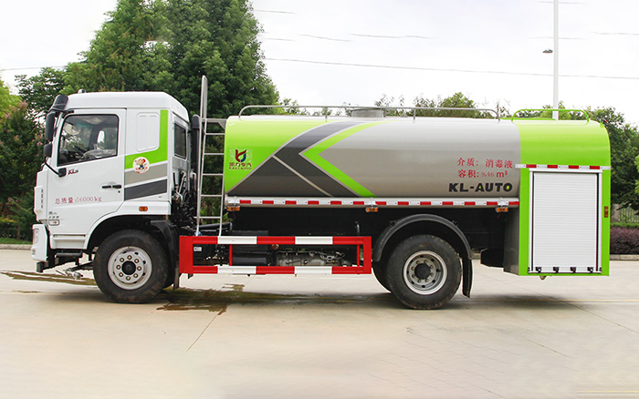 东风华神消防洒水车