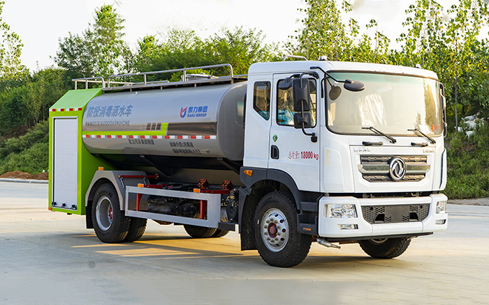 东风D9消防洒水车