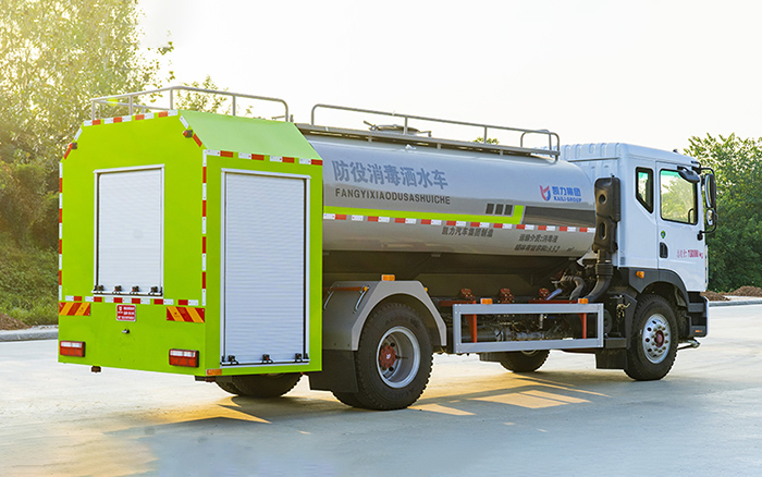 东风D9消防洒水车