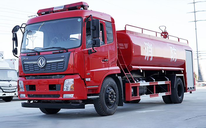 东风天锦消防洒水车