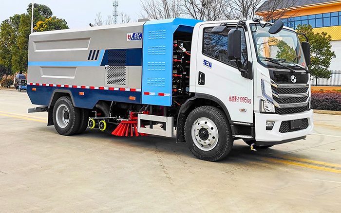 上汽跃进纯电洗扫车