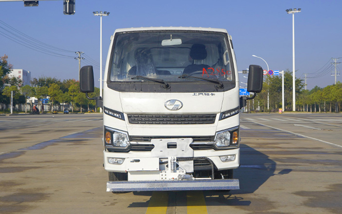 上汽跃进纯电路面清洗车