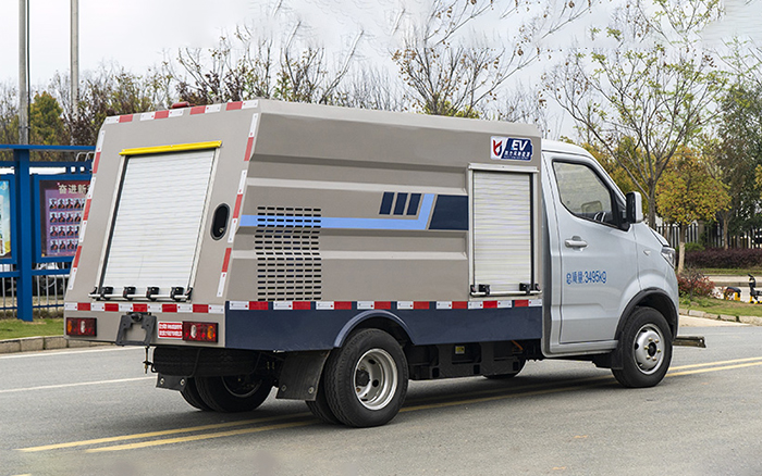 长安神骐纯电路面清洗车