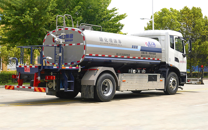 东风天锦纯电路面清洗车