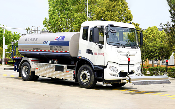 东风天锦纯电路面清洗车