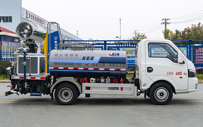 东风华神纯电绿化喷洒车