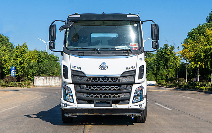 东风柳汽M3纯电绿化喷洒车