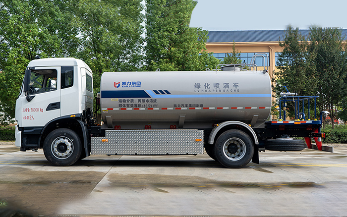 东风天锦纯电绿化喷洒车