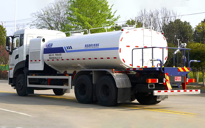 东风天龙纯电绿化喷洒车