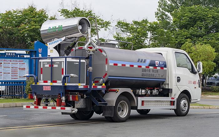 东风华神纯电多功能抑尘车