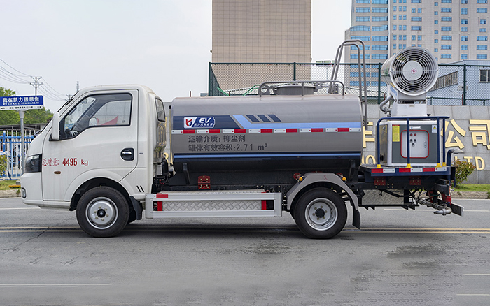 东风华神纯电多功能抑尘车