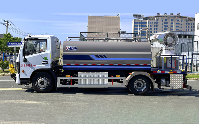 东风凯普特纯电多功能抑尘车