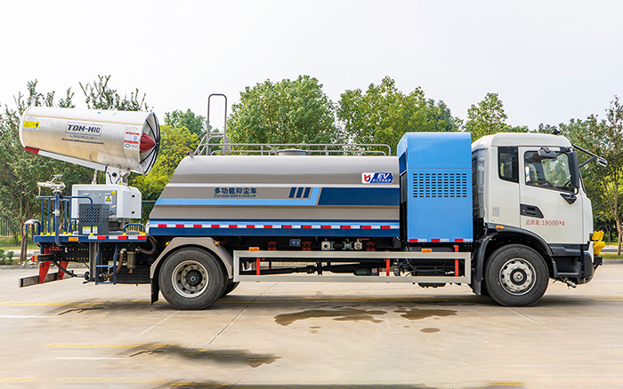 东风天锦纯电多功能抑尘车