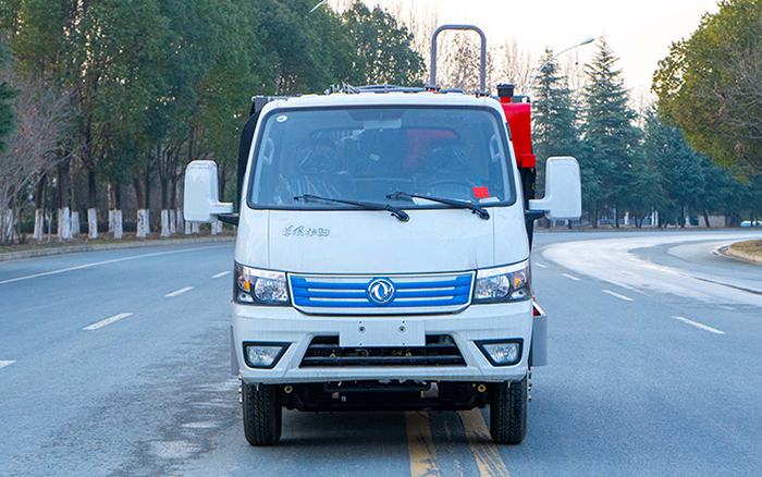 东风华神纯电压缩式垃圾车