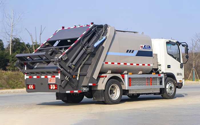 江淮帅铃纯电动压缩式垃圾车