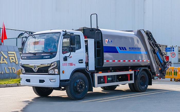 东风福瑞卡混动压缩式垃圾车