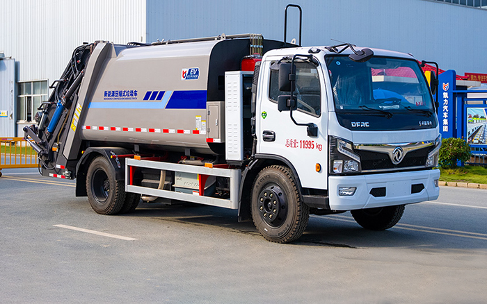 东风福瑞卡混动压缩式垃圾车