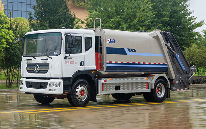 东风D9纯电压缩式垃圾车