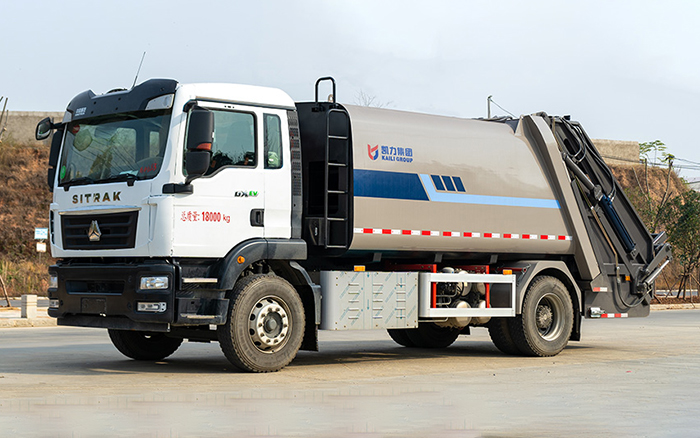 重汽纯电压缩式垃圾车