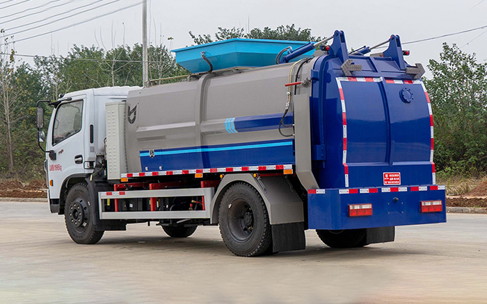 东风福瑞卡混动餐厨垃圾车