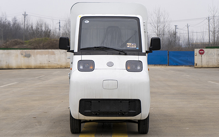 活越神童纯电自装卸式垃圾车