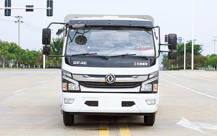 东风凯普特纯电密封式桶装垃圾车