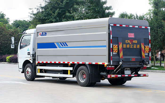 东风凯普特纯电密封式桶装垃圾车
