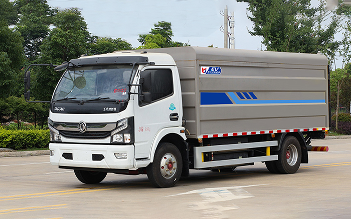 东风凯普特纯电密封式桶装垃圾车