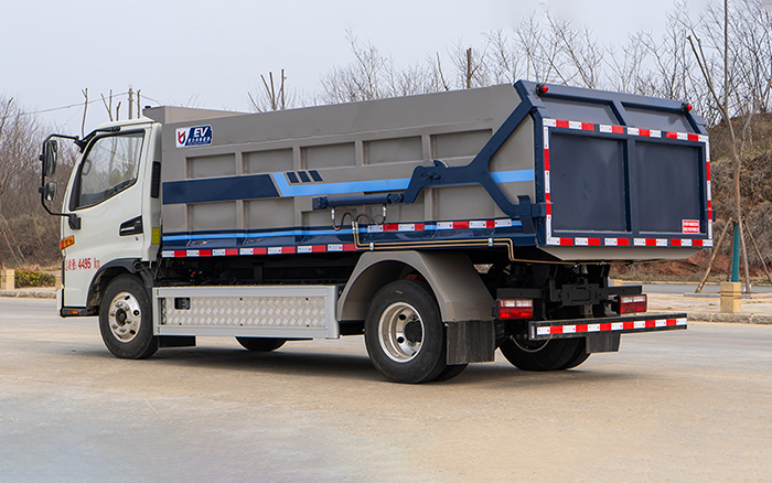 江淮帅铃纯电自卸式垃圾车