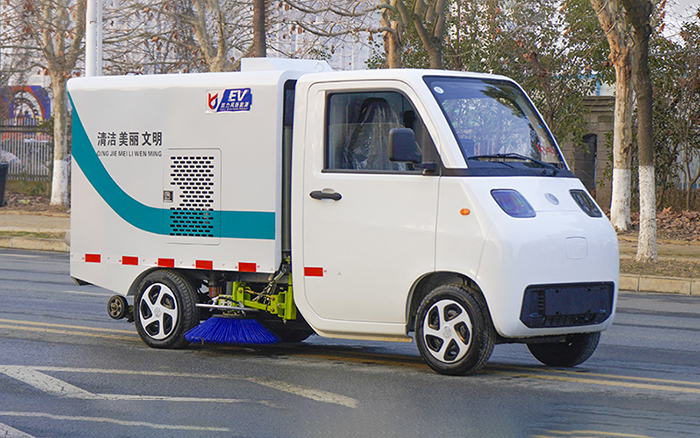 活越神童纯电扫路车
