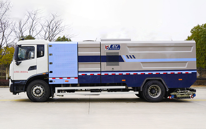 东风天锦纯电道路污染清除车