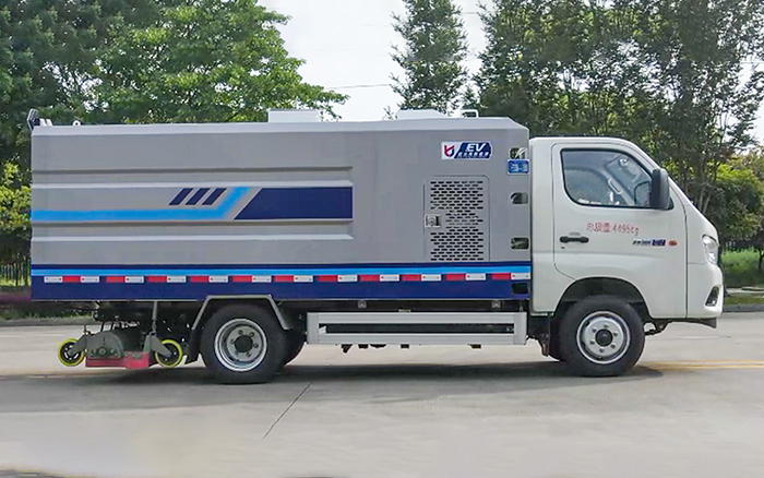 福田祥菱纯电吸尘车