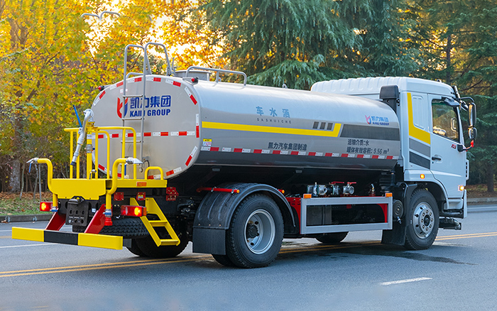 东风华神KL5洒水车