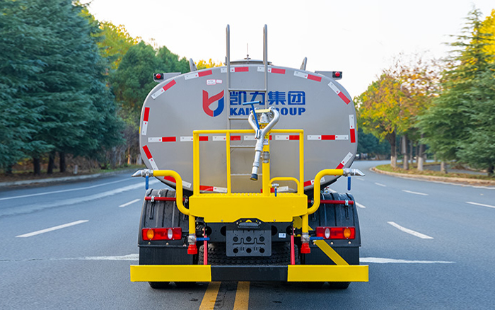 东风华神KL5洒水车
