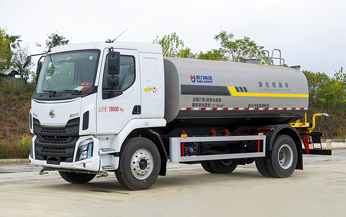 柳汽M3洒水车