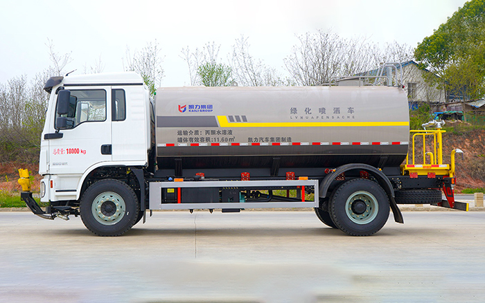 陕汽德龙L3000洒水车