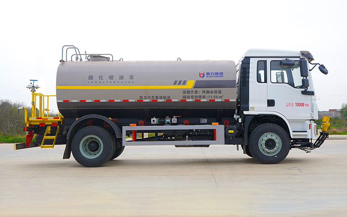 陕汽德龙L3000洒水车