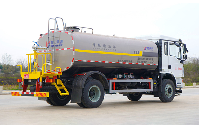 陕汽德龙L3000洒水车