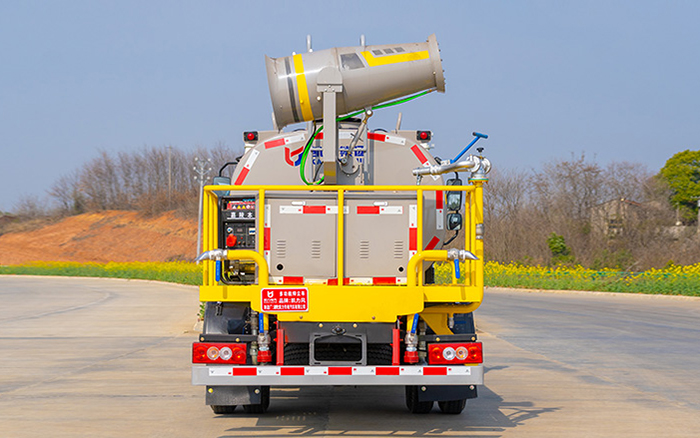 福田H2绿化喷洒车